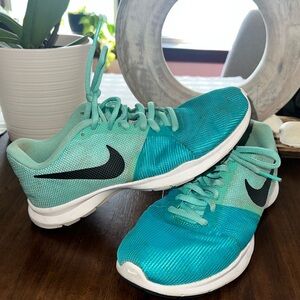 Nike Flex Bijoux Trainers size 4Y